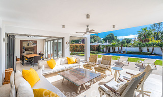 Mediterrane villa te koop op loopafstand van het strand op de New Golden Mile tussen Marbella en Estepona 57916 