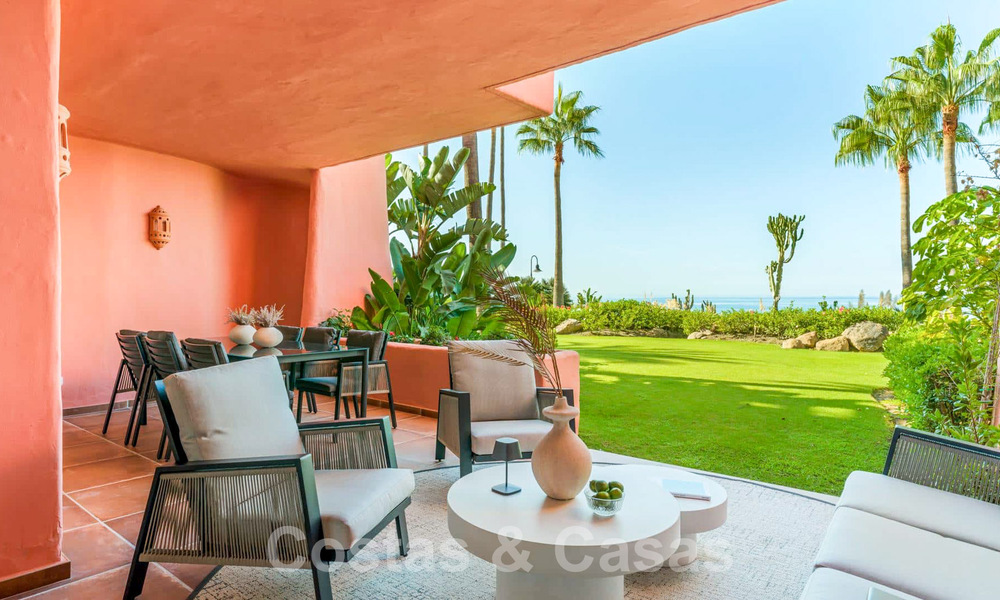 Tuinappartement te koop met open zeezicht in een iconisch strandcomplex op de New Golden Mile tussen San Pedro en Estepona 57945