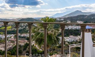 Penthouse te koop met panoramisch zeezicht in de heuvels van Marbella - Benahavis 58006 