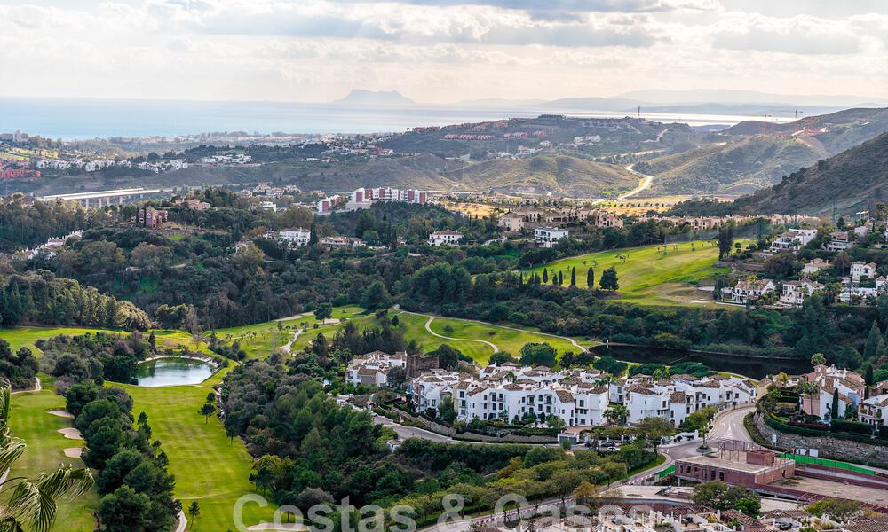 Penthouse te koop met panoramisch zeezicht in de heuvels van Marbella - Benahavis 58007