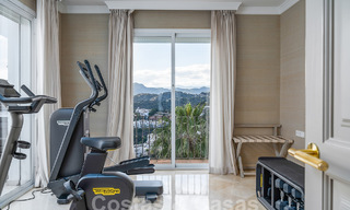 Penthouse te koop met panoramisch zeezicht in de heuvels van Marbella - Benahavis 58008 