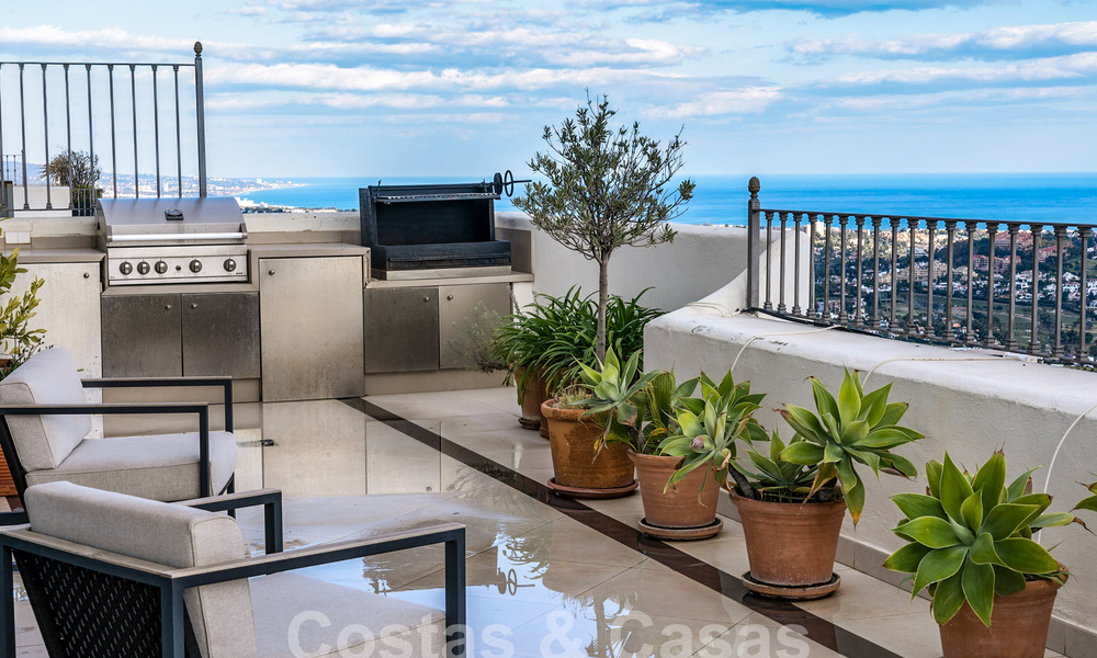 Penthouse te koop met panoramisch zeezicht in de heuvels van Marbella - Benahavis 58021