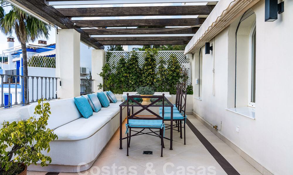 Penthouse te koop met panoramisch zeezicht in de heuvels van Marbella - Benahavis 58022