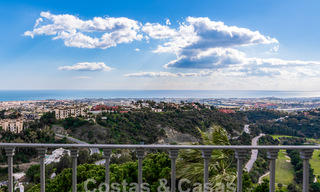 Penthouse te koop met panoramisch zeezicht in de heuvels van Marbella - Benahavis 58037 