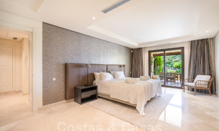 Luxe tuinappartement te koop met privézwembad in een hoogstaand complex in Nueva Andalucia, Marbella 58062 