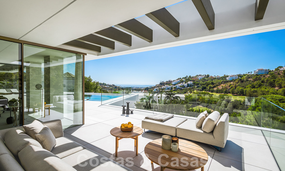 Luxueuze designervilla te koop in exclusief, gated frontlinie-golfcomplex met panoramisch uitzicht in La Quinta, Marbella - Benahavis 59071