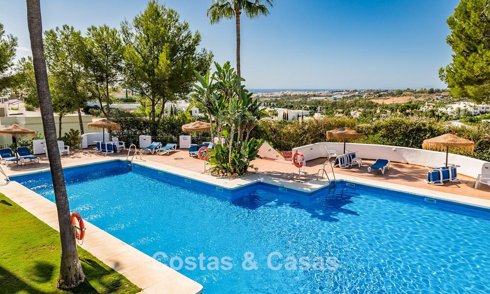 Charmant tuinappartement te koop in een geprivilegieerd wooncomplex in La Quinta, Marbella - Benahavis 58579