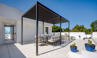Modernistische luxevilla te koop op een steenworp van het strand en alle voorzieningen met zeezicht in San Pedro, Marbella 58662 