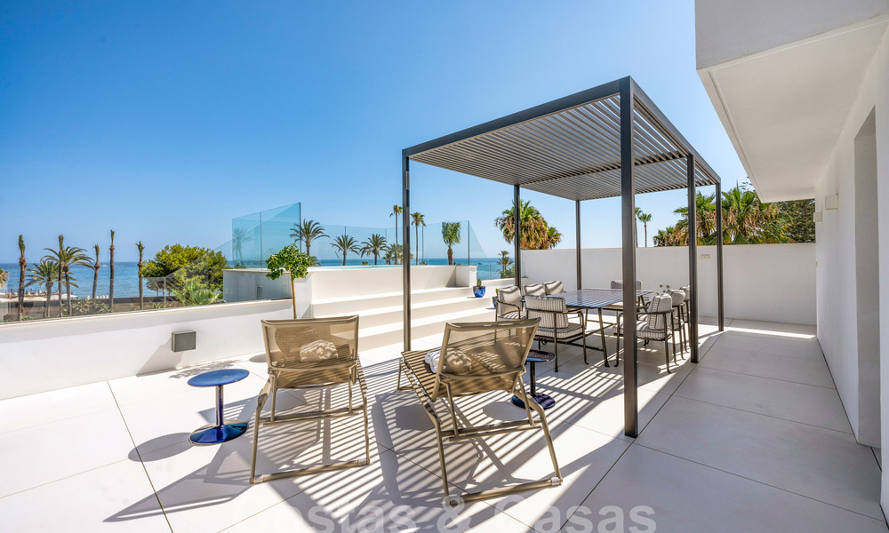 Modernistische luxevilla te koop op een steenworp van het strand en alle voorzieningen met zeezicht in San Pedro, Marbella 58671