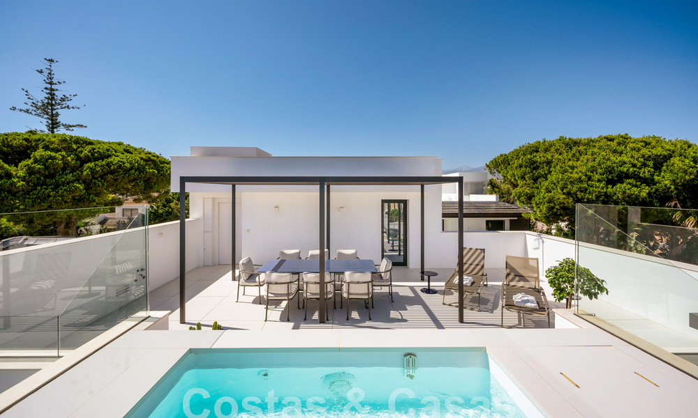 Modernistische luxevilla te koop op een steenworp van het strand en alle voorzieningen met zeezicht in San Pedro, Marbella 58679