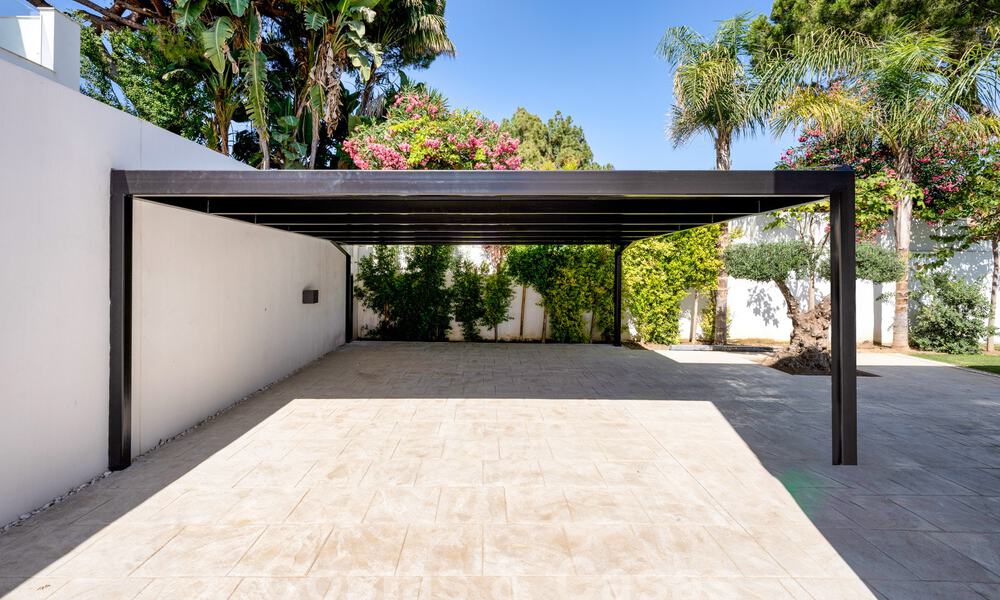 Modernistische luxevilla te koop op een steenworp van het strand en alle voorzieningen met zeezicht in San Pedro, Marbella 58683