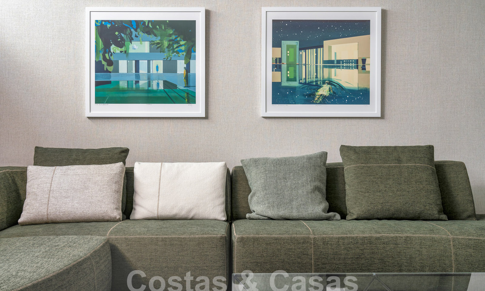 Modernistische luxevilla te koop op een steenworp van het strand en alle voorzieningen met zeezicht in San Pedro, Marbella 58686