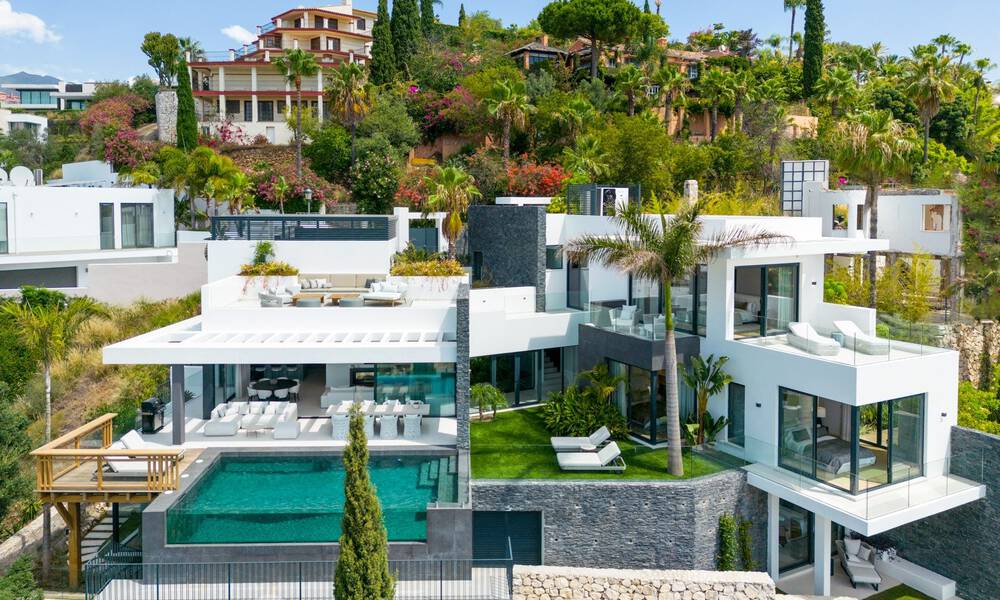 Prestigieuze, moderne luxevilla te koop met adembenemend zeezicht in een gated community in Marbella - Benahavis 58725