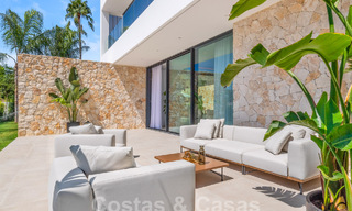 Instapklare, eigentijdse luxevilla te koop op loopafstand van Puerto Banus en het strand van San Pedro, Marbella 59017 