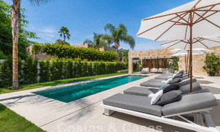 Instapklare, eigentijdse luxevilla te koop op loopafstand van Puerto Banus en het strand van San Pedro, Marbella 59027 