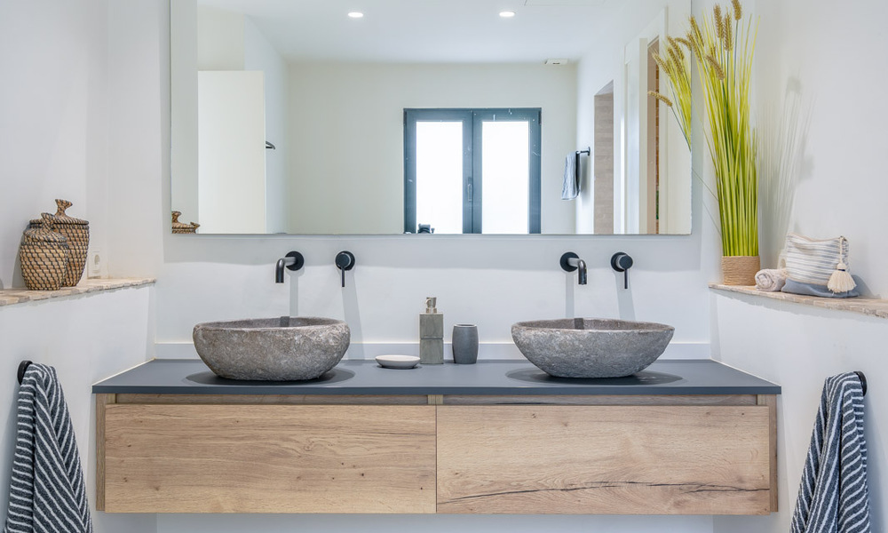 Andalusische luxevilla met een tijdloze charme te koop op eerstelijns golf in Benahavis - Marbella 58848