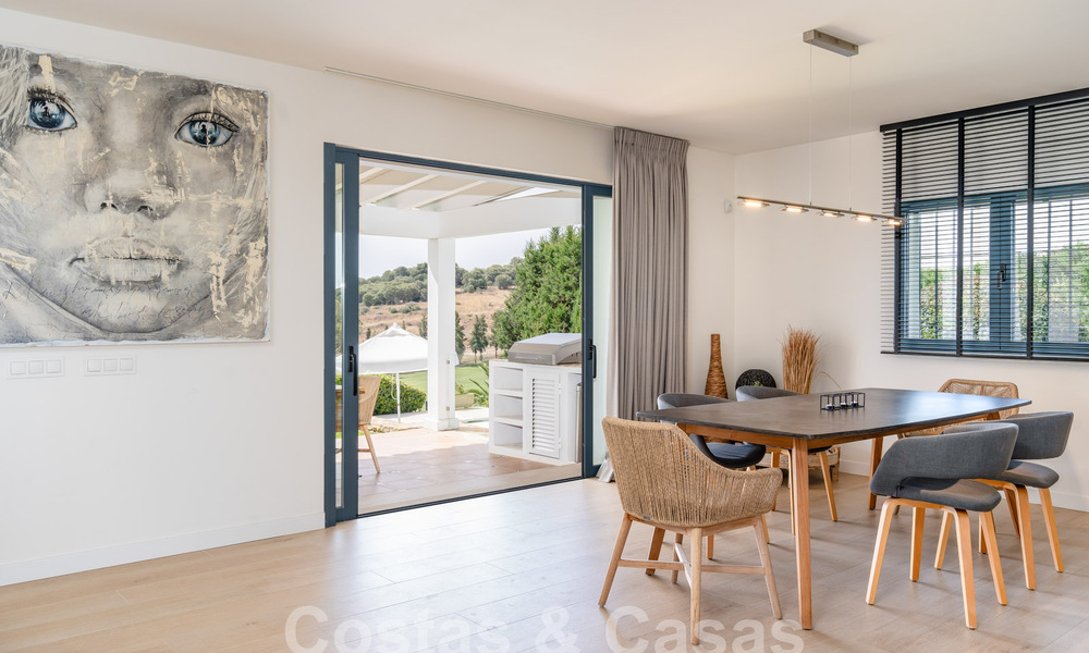 Andalusische luxevilla met een tijdloze charme te koop op eerstelijns golf in Benahavis - Marbella 58856