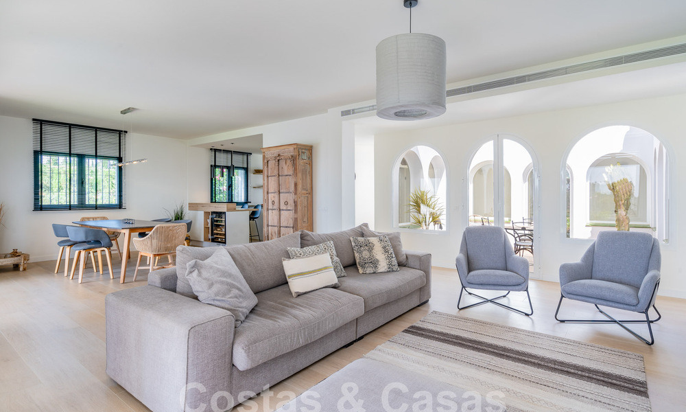 Andalusische luxevilla met een tijdloze charme te koop op eerstelijns golf in Benahavis - Marbella 58859