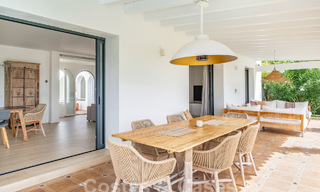 Andalusische luxevilla met een tijdloze charme te koop op eerstelijns golf in Benahavis - Marbella 58863 