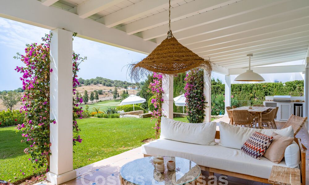 Andalusische luxevilla met een tijdloze charme te koop op eerstelijns golf in Benahavis - Marbella 58864