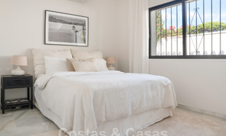 Traditionele gelijkvloerse villa te koop, beachside op de New Golden Mile, Marbella - Estepona 58889 