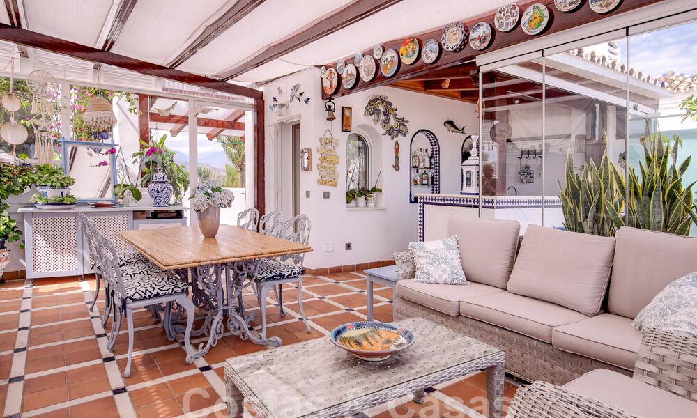 Penthouse te koop met ruim dakterras en 360° uitzicht, op een steenworp van het strand en het centrum van Puerto Banus, Marbella. Verlaagd in prijs om te verkopen! 59045