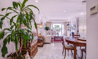 Penthouse te koop met ruim dakterras en 360° uitzicht, op een steenworp van het strand en het centrum van Puerto Banus, Marbella 59047 