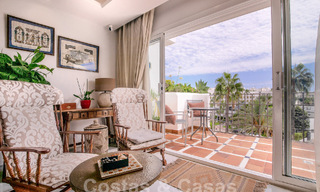 Penthouse te koop met ruim dakterras en 360° uitzicht, op een steenworp van het strand en het centrum van Puerto Banus, Marbella. Verlaagd in prijs om te verkopen! 59065 
