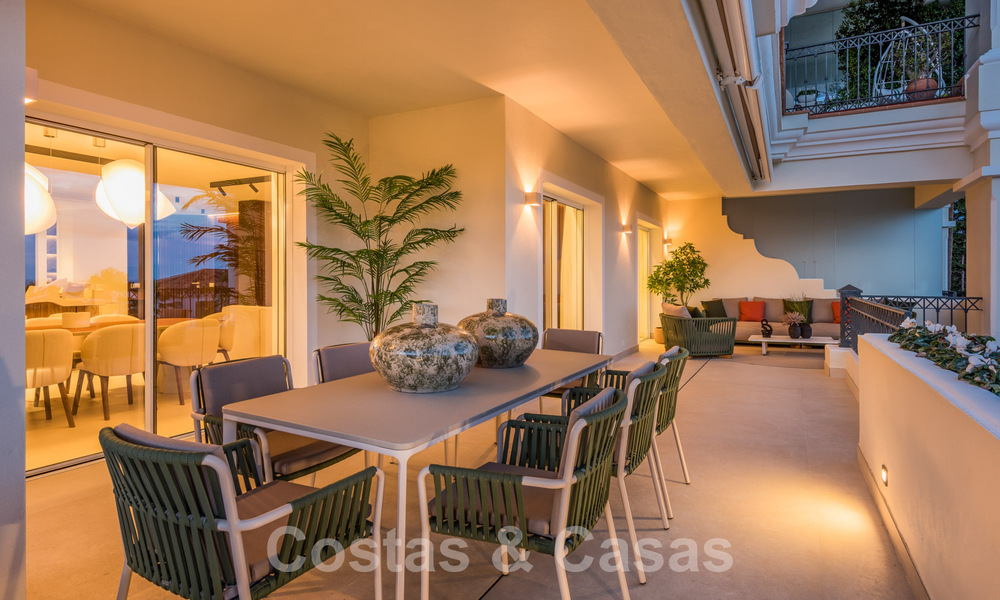 Ruim luxe appartement te koop met panoramisch zeezicht in een gated urbanisatie op de Golden Mile, Marbella 59815