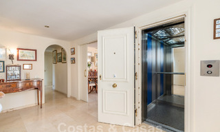 Ruim penthouse te koop in een gated strandcomplex met magnifiek zeezicht in La Duquesa, Costa del Sol 59304 