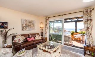 Ruim penthouse te koop in een gated strandcomplex met magnifiek zeezicht in La Duquesa, Costa del Sol 59327 