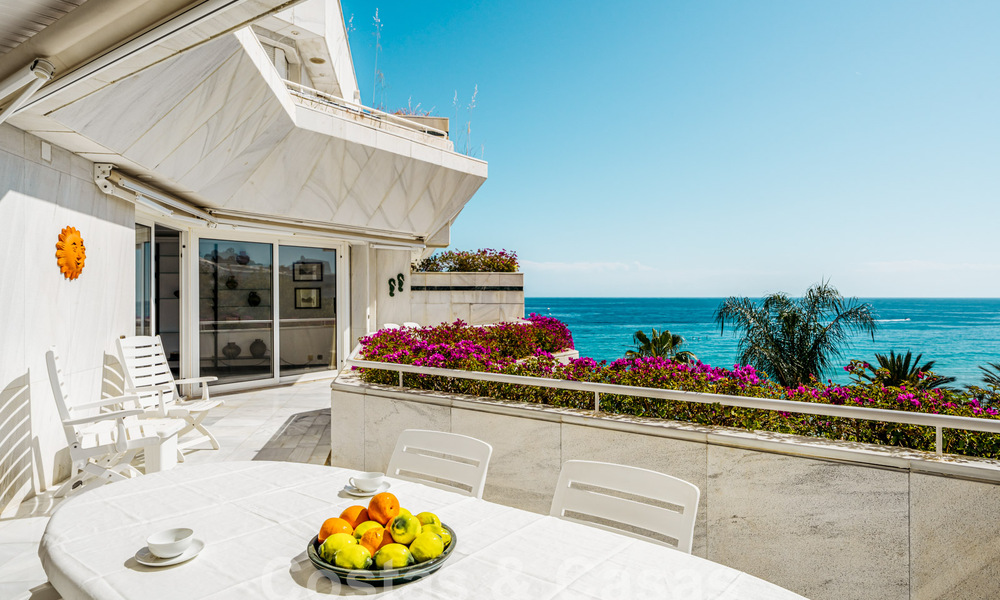 Up-market appartement in eerstelijnsstrand complex te koop in Marbella centrum 59285