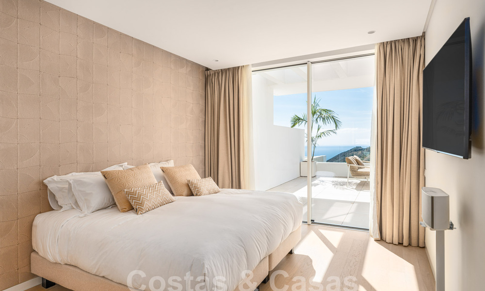 Instapklaar, modernistisch penthouse te koop in een exclusief resort op luttele minuten van Marbella centrum 59340