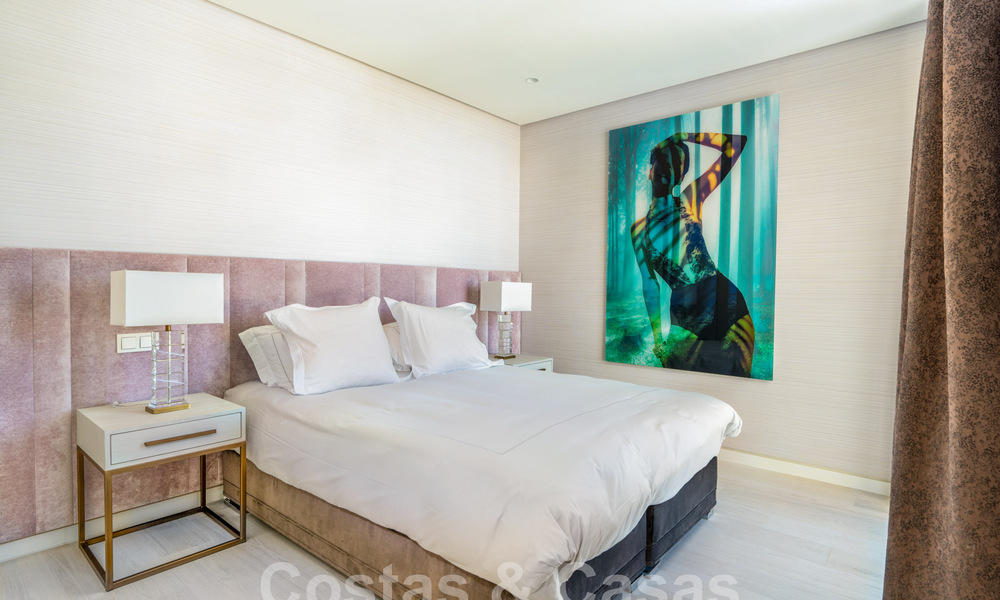 Avant-garde penthouse te koop met 180° panoramisch uitzicht, in de heuvels van Marbella 59421