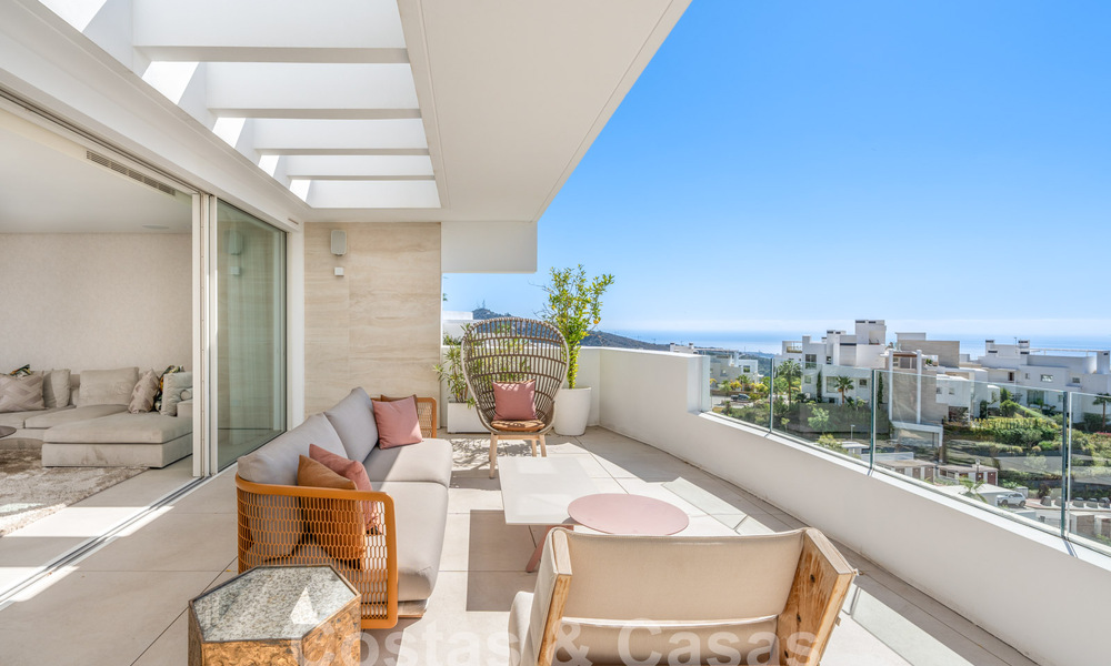 Avant-garde penthouse te koop met 180° panoramisch uitzicht, in de heuvels van Marbella 59427