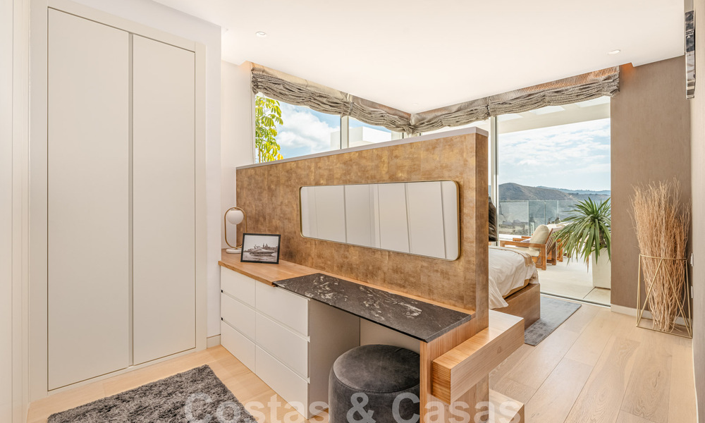 Contemporain luxe penthouse met magisch zeezicht te koop op korte rijafstand van Marbella centrum 59432