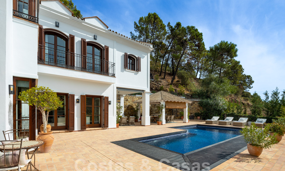 Mediterrane luxevilla te koop in een gated community in El Madroñal, Marbella - Benahavis 59523