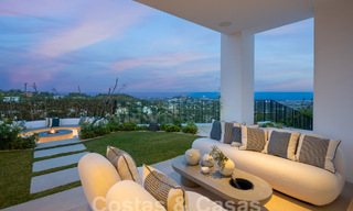 Moderne Andalusische luxevilla met onbelemmerd zeezicht te koop in een beveiligde wijk in La Quinta, Marbella - Benahavis 59526 
