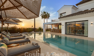 Moderne Andalusische luxevilla met onbelemmerd zeezicht te koop in een beveiligde wijk in La Quinta, Marbella - Benahavis 59534 