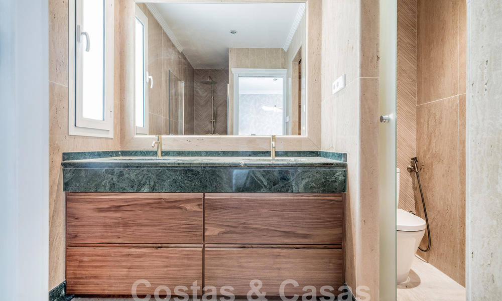 Gesofisticeerd penthouse te koop in een hoogstaand Sierra Blanca complex op de Golden Mile van Marbella 59453