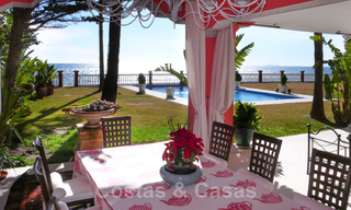 Beachfront Luxe Villa te koop, direct aan zee, Marbella - Estepona 31105 