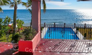 Beachfront Luxe Villa te koop, direct aan zee, Marbella - Estepona 31108 