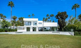 Contemporaine nieuwbouwvilla te koop in een geprefereerde golfurbanisatie op de New Golden Mile, Marbella - Benahavis 59568 