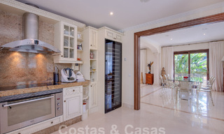 Tijdloze luxevilla met Andalusische charme te koop omgeven door golfbanen in Marbella - Benahavis 59657 