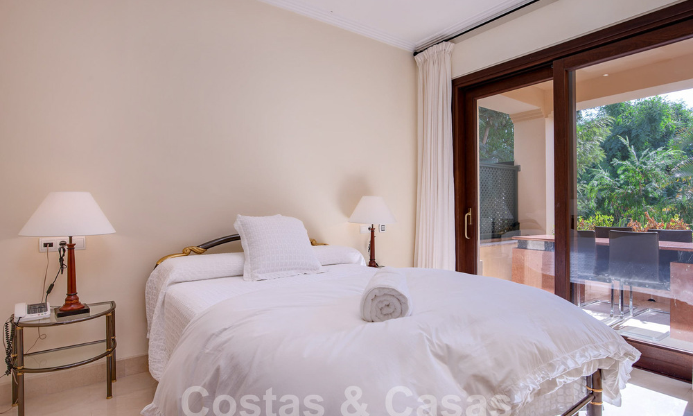 Tijdloze luxevilla met Andalusische charme te koop omgeven door golfbanen in Marbella - Benahavis 59658