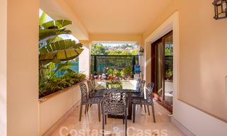 Tijdloze luxevilla met Andalusische charme te koop omgeven door golfbanen in Marbella - Benahavis 59659 