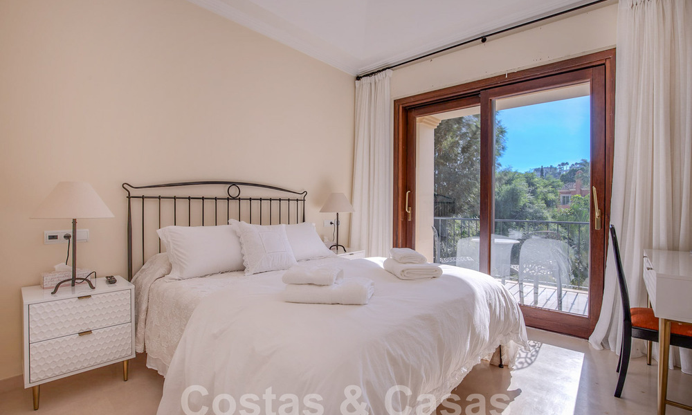 Tijdloze luxevilla met Andalusische charme te koop omgeven door golfbanen in Marbella - Benahavis 59666
