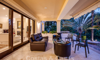 Tijdloze luxevilla met Andalusische charme te koop omgeven door golfbanen in Marbella - Benahavis 59679 