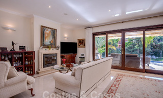 Tijdloze luxevilla met Andalusische charme te koop omgeven door golfbanen in Marbella - Benahavis 59686 