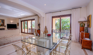 Tijdloze luxevilla met Andalusische charme te koop omgeven door golfbanen in Marbella - Benahavis 59688 